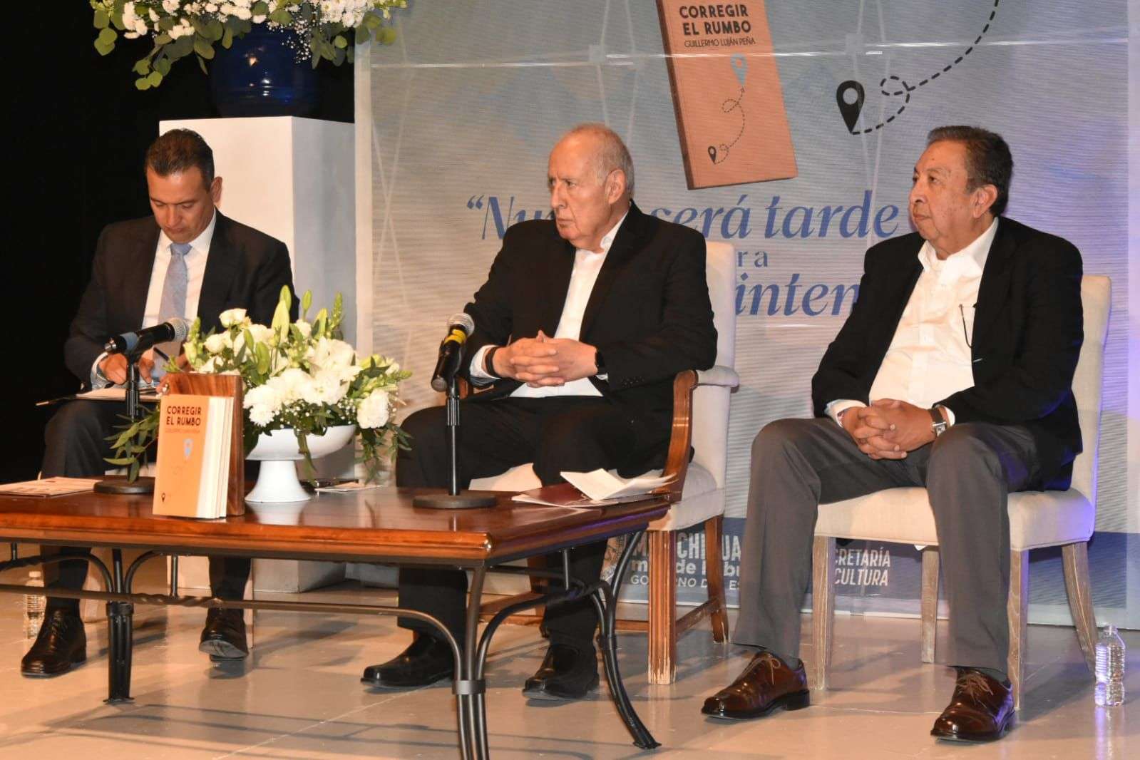 Presenta Guillermo Luján Peña su libro Corregir el Rumbo | La Opción de ...