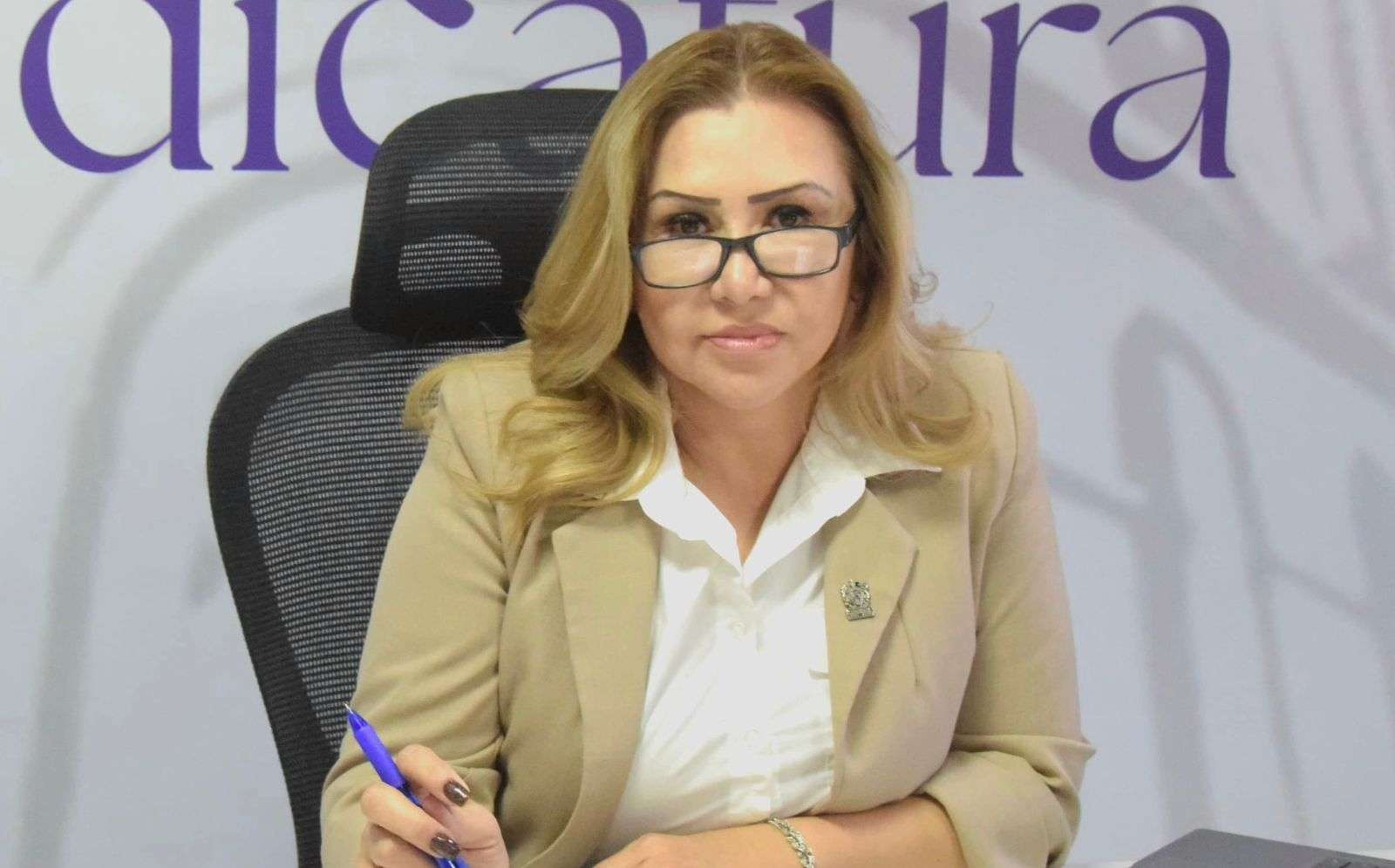 Ordena TEE a Riggs repetir disculpa pública a Síndica