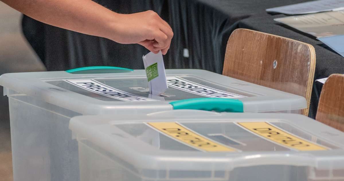 Aventaja la izquierda en elección presidencial de Chile