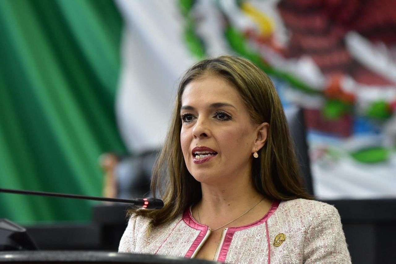 Propone diputada frenar abusos por engomado ecológico