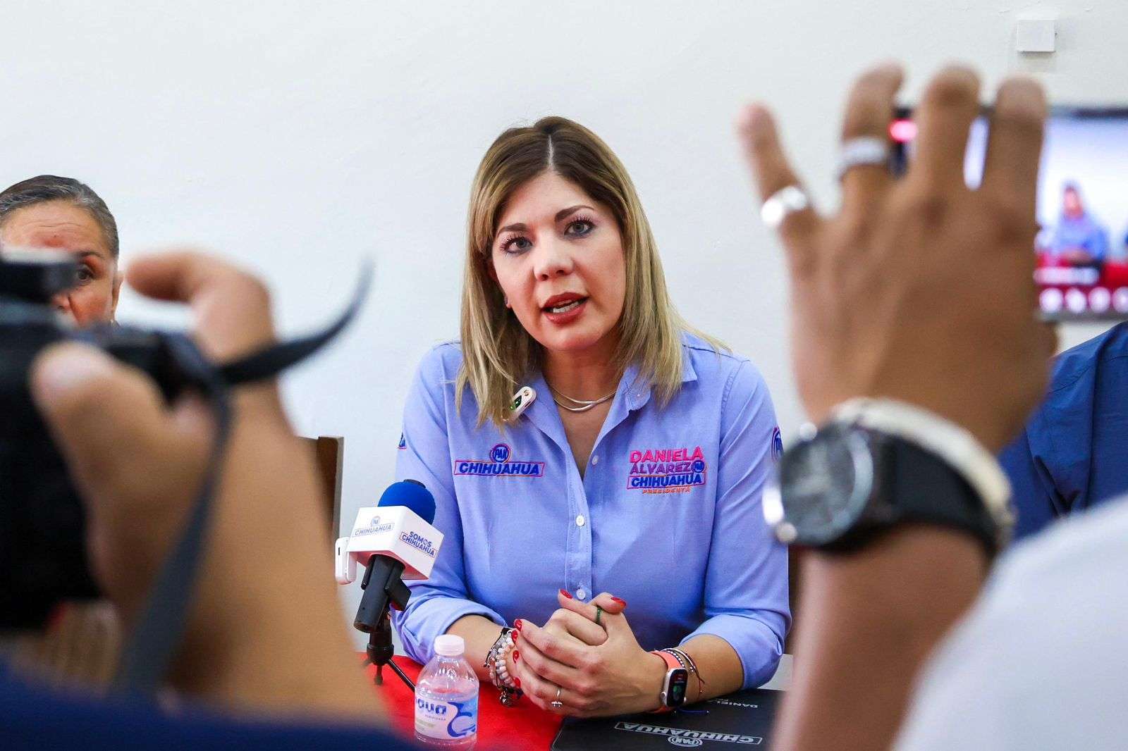 Realizan encuesta telefónica sobre la imagen de Daniela Álvarez