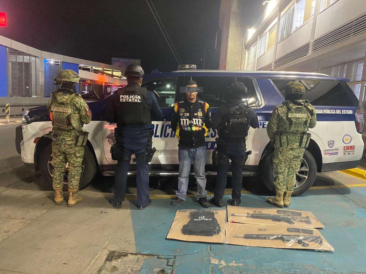 Cae uno con dos fusiles de asalto por El Sauz