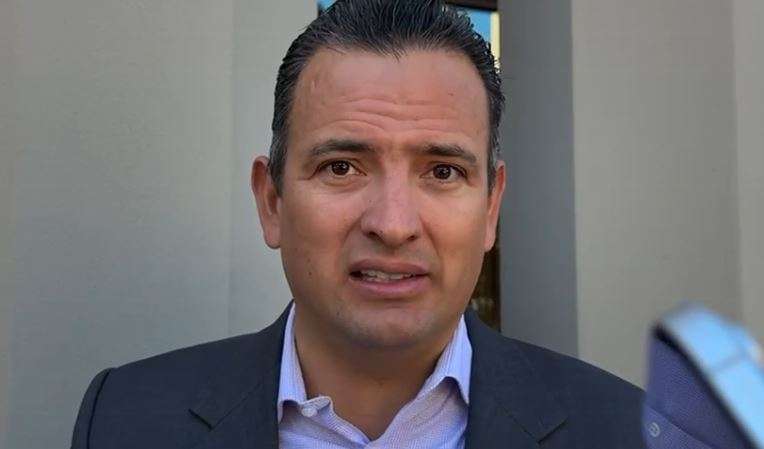 Desconozco qué quisieron decir: Marco Bonilla sobre lona en el desfile