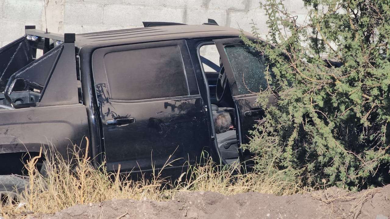 Reportan segundo ejecutado en pick up hallada en la mañana 