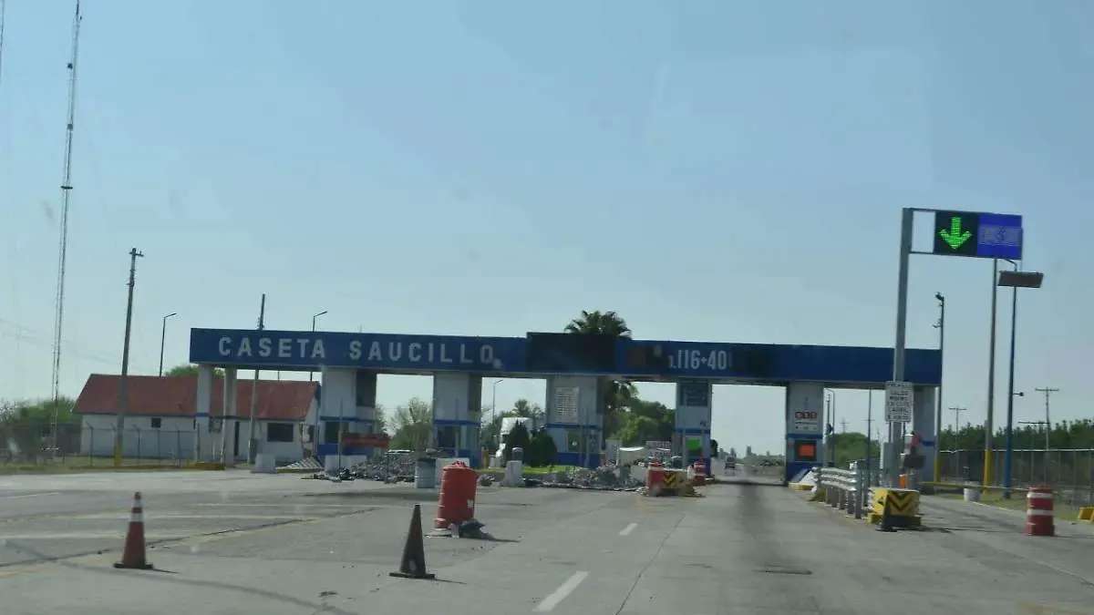 Liberan puentes fronterizos; sigue bloqueada la caseta en Saucillo 