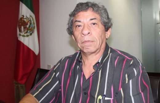 Se postula Cortinas Murra como candidato no registrado para diputado local 
