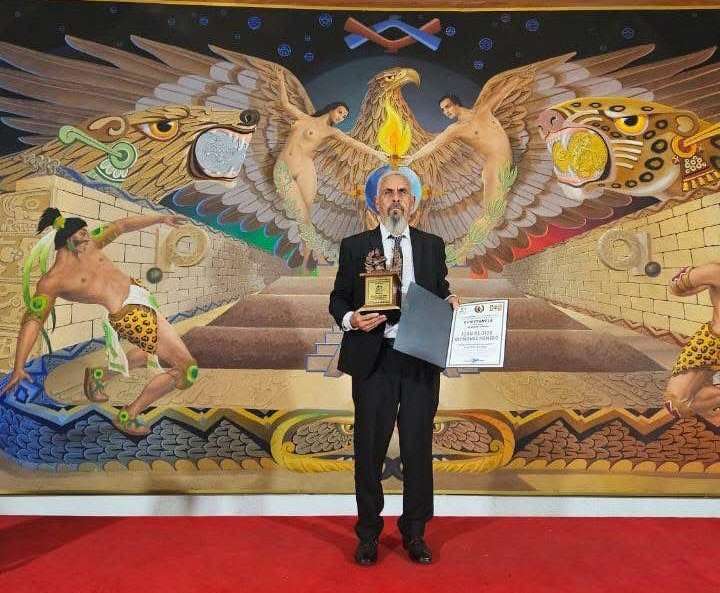 Recibe chihuahuanese Juan de Dios Quiñones el premio Luchador Olmeca 