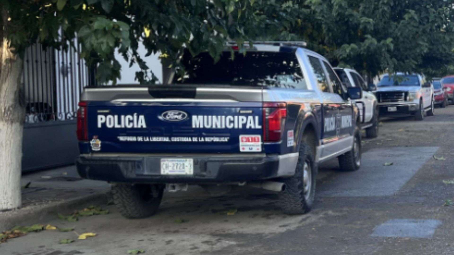 Localizan a una persona encobijada en lote baldío del Kilómetro 29