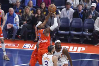 Los Thunder apagan a los Suns, los Spurs sorprenden a los Lakers sin Wembanyama
