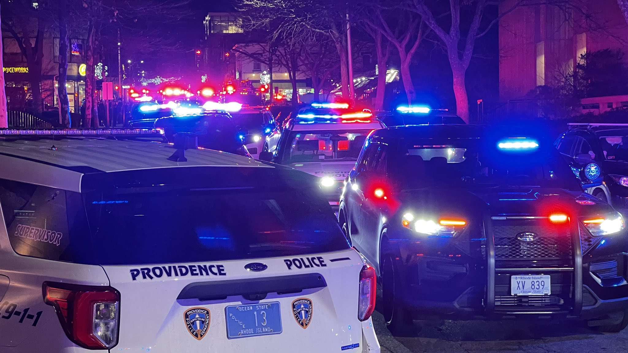 Reportan dos muertos durante tiroteo en universidad de EU