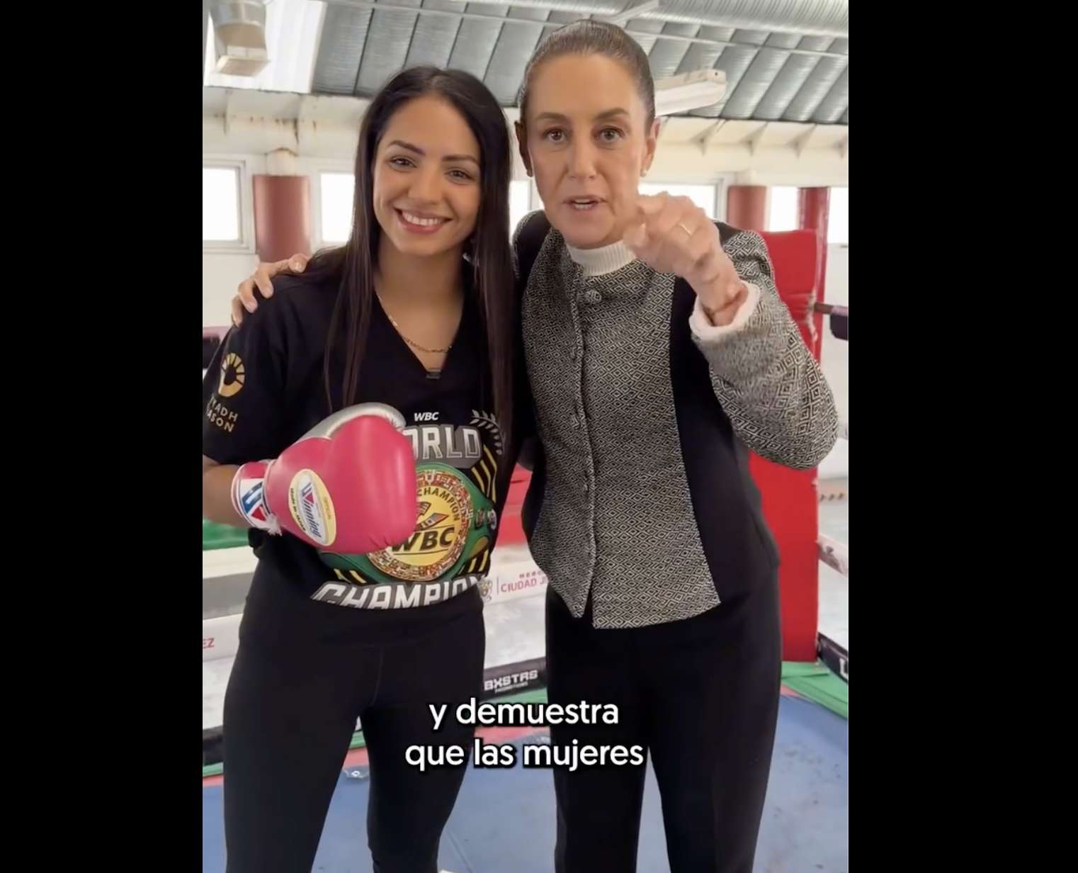 Boxea Sheinbaum junto a Diana La Bonita Fernández