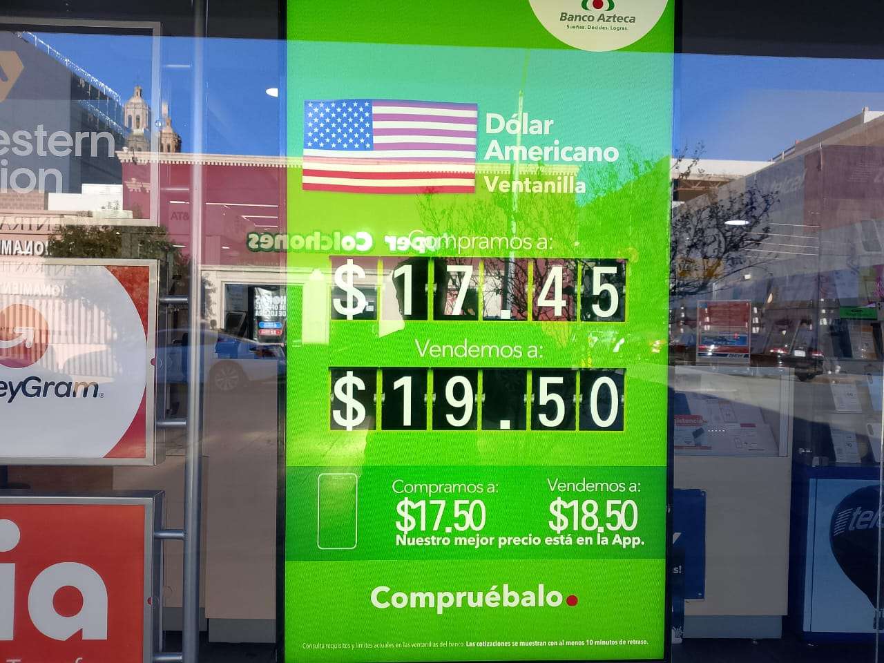 Permanece dólar a $19.50 en Banco Azteca