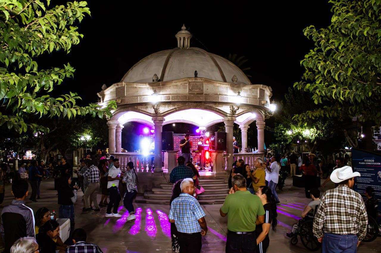 Celebran último Domingo de Serenatas del 2025 en Meoqui