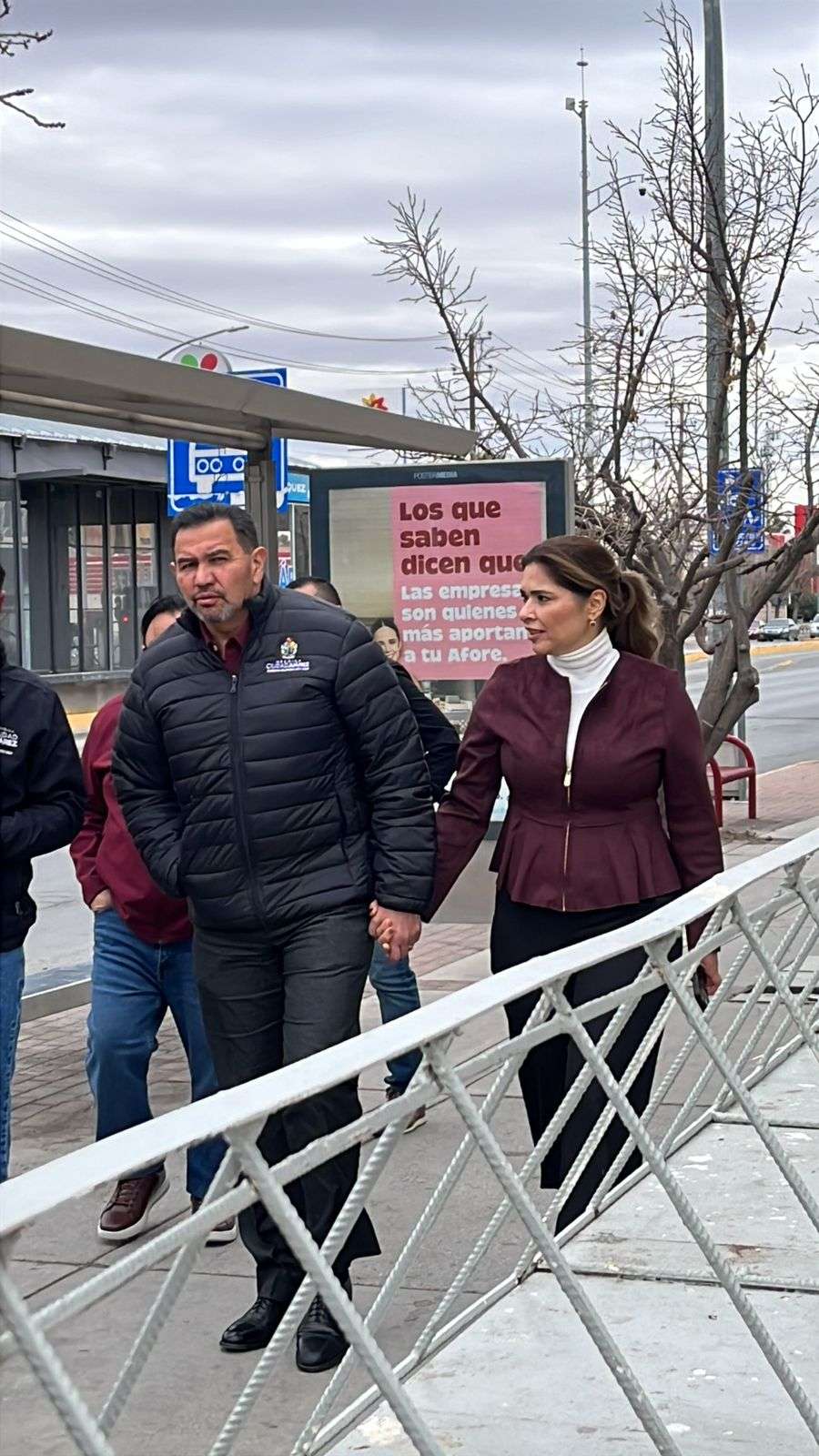Visita alcalde a primeros bebés del 2026