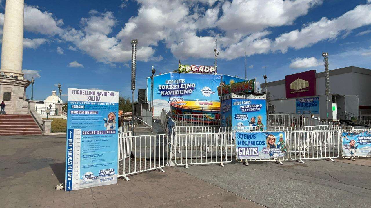 Reciben familias chihuahuenses y turistas el 2026 en la Plaza del Ángel