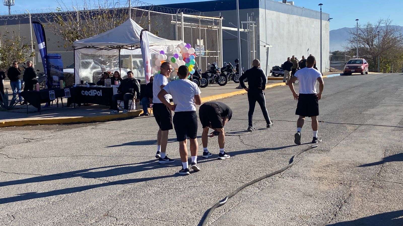 Celebran Día del Policía con menudo y actividades deportivas