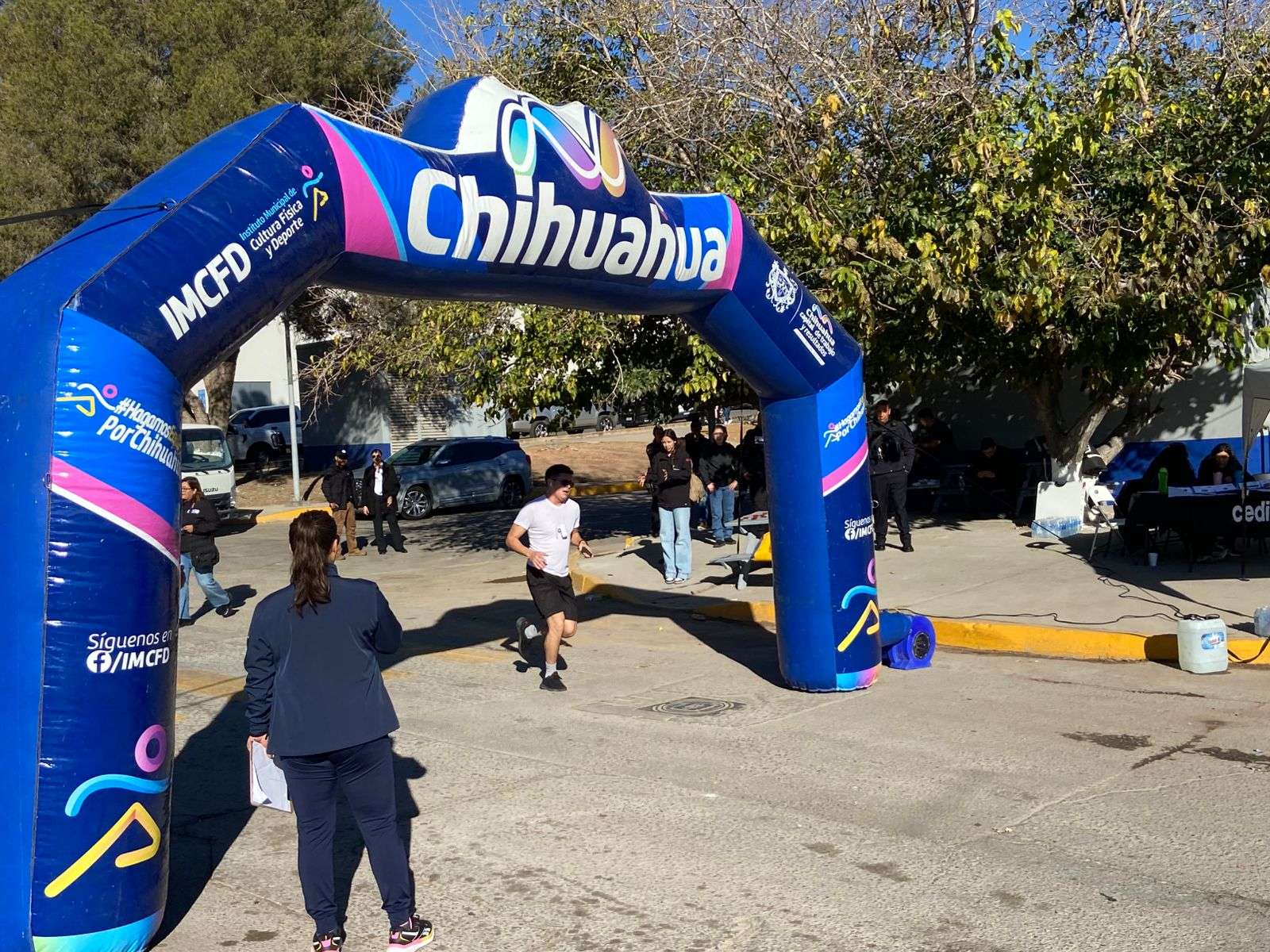 Celebran Día del Policía con menudo y actividades deportivas