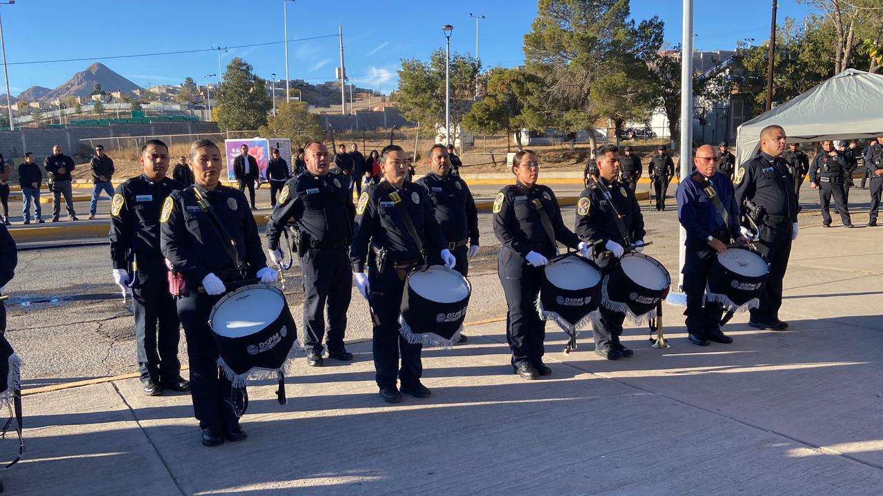Rinden homenaje a policías caídos en Comandancia Sur