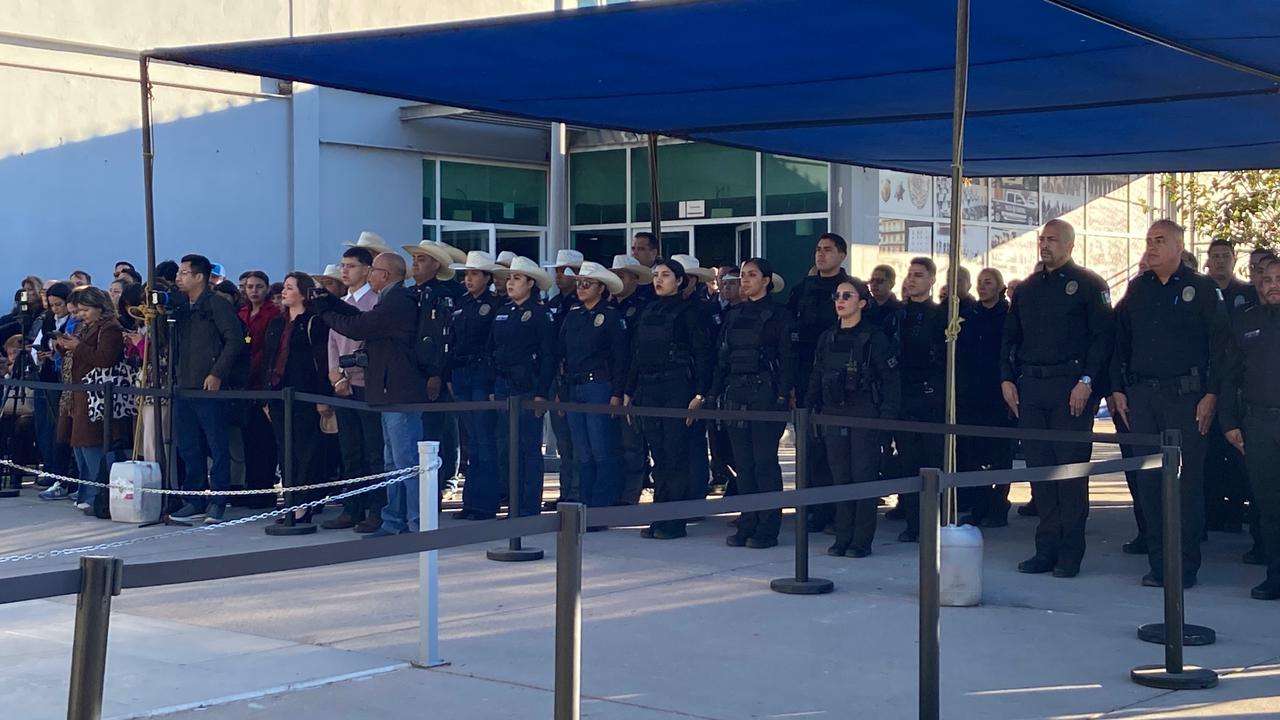 Rinden homenaje a policías caídos en Comandancia Sur