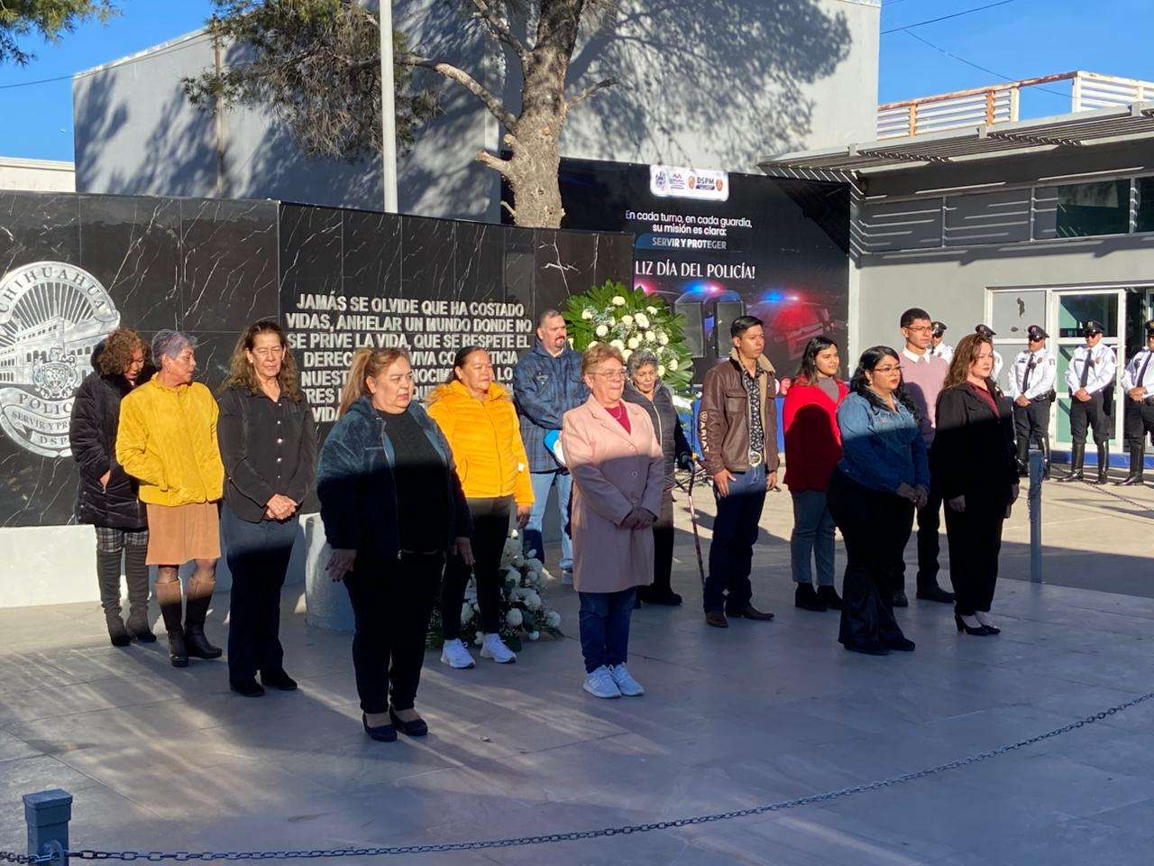 Rinden homenaje a policías caídos en Comandancia Sur