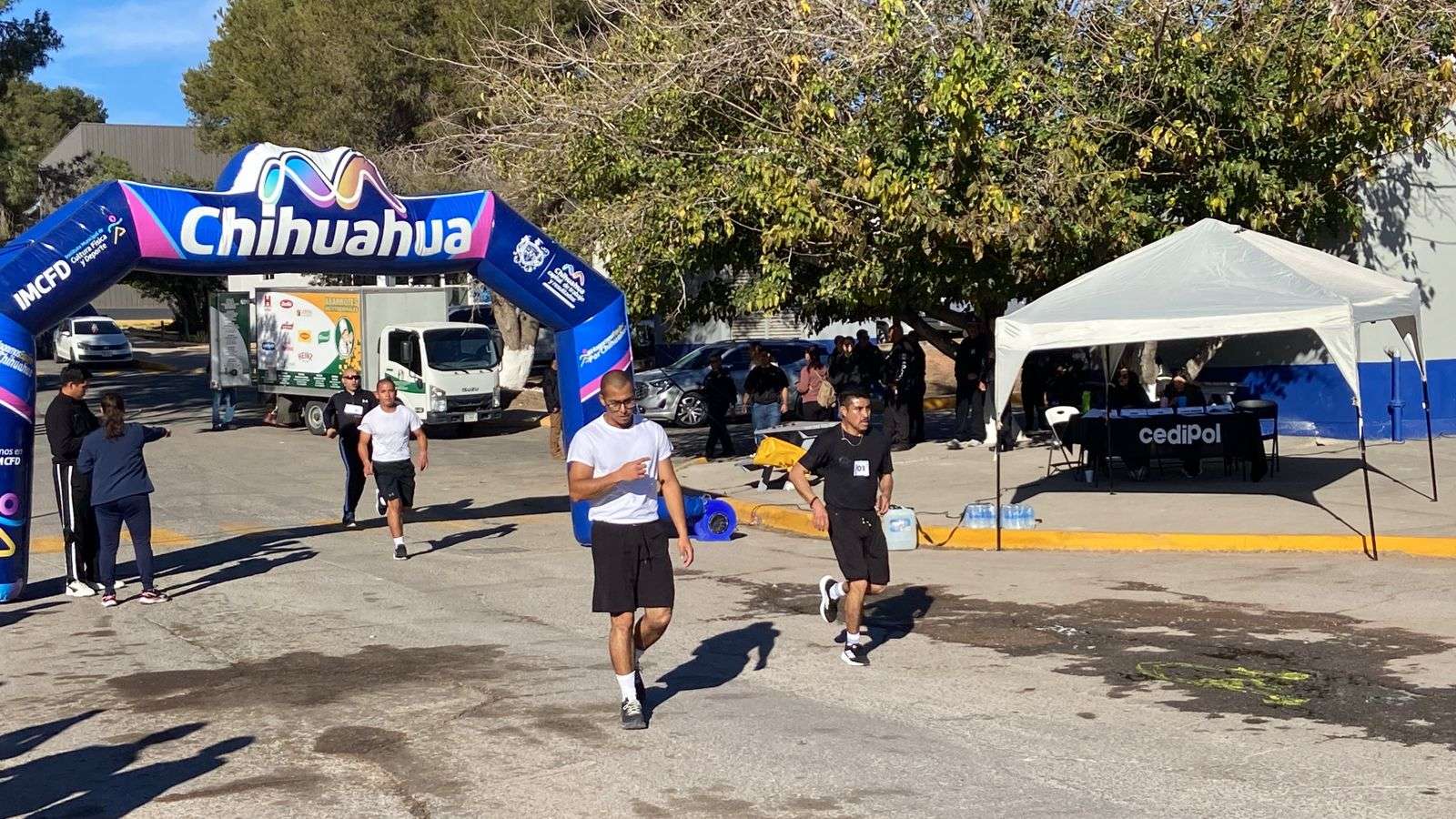 Celebran Día del Policía con menudo y actividades deportivas