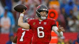 Vence Tampa Bay a Carolina y sigue en la pelea por la NFC Sur