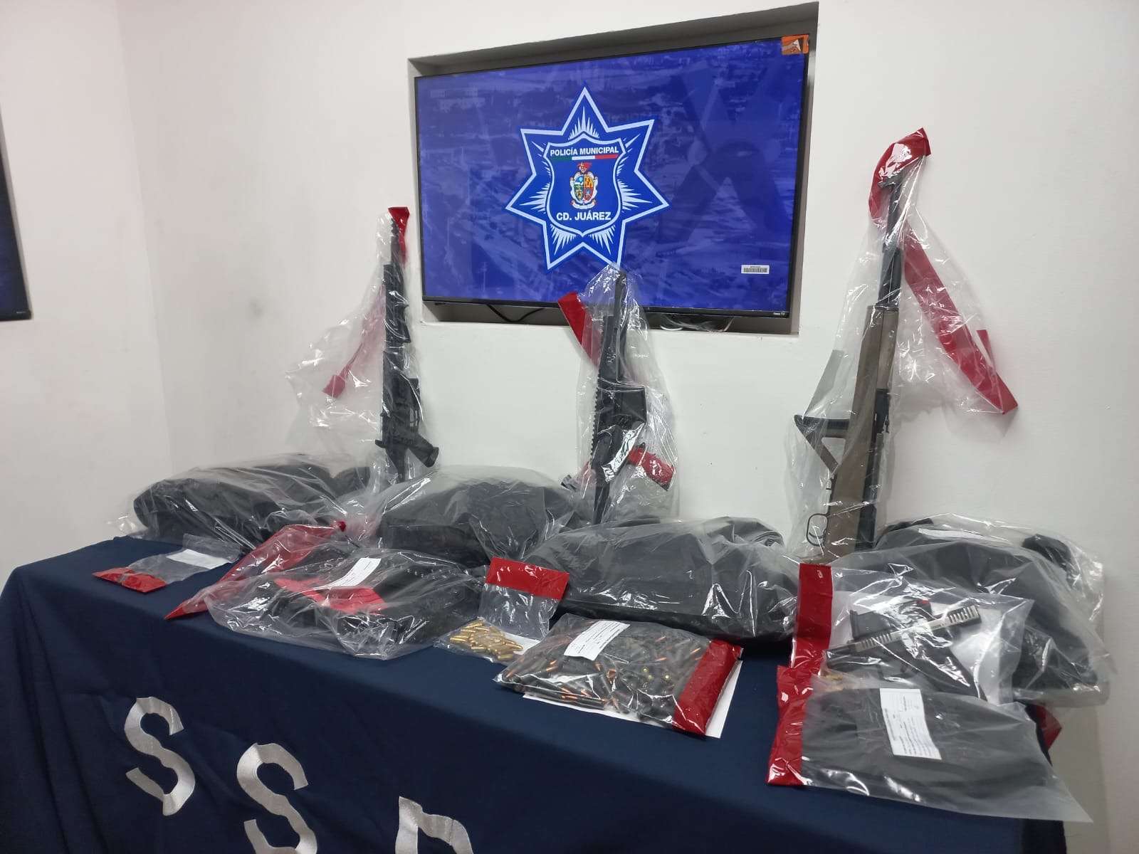 Aseguran arsenal ligado a intento de secuestro en el aeropuerto