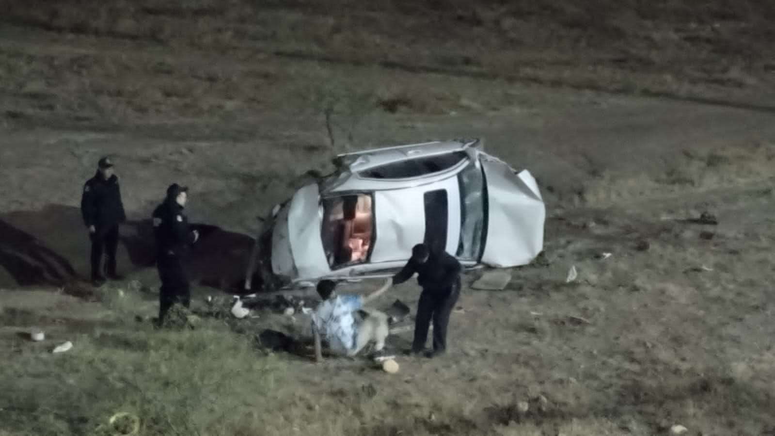 Pierde el control y vuelca en el periférico R. Almada