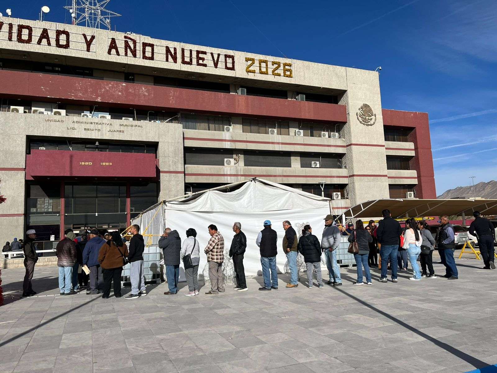 Lideran adultos mayores pago del predial 