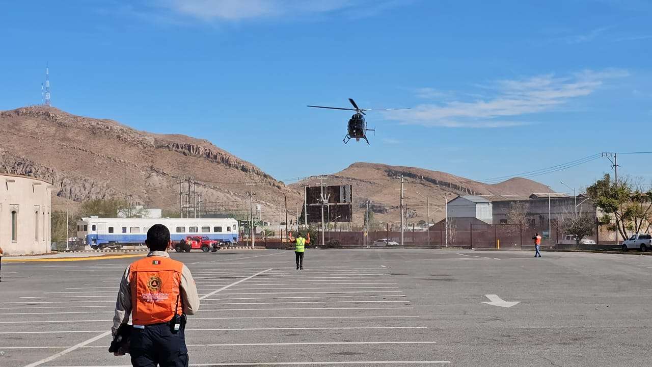 Lo trasladan vía aérea desde Juárez por quemaduras graves