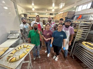Ofrece panadería Geryal la Rosca de Reyes hasta las 9 de la noche