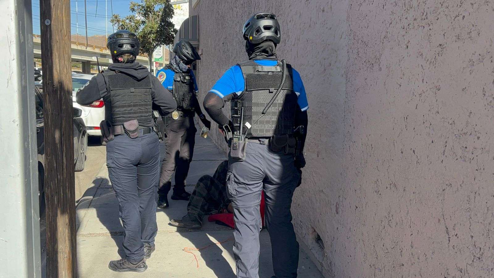 Detienen a indigente por exhibicionista en la Independencia 