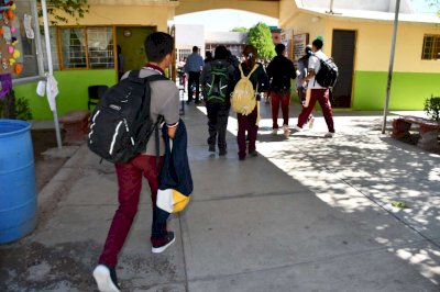 Regresan a clases el lunes más de 600 mil estudiantes de Educación Básica 
