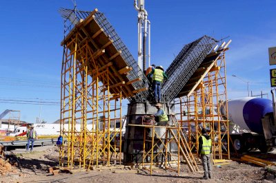 Avanza a un 16% el paso superior de Nogales e Industrias 