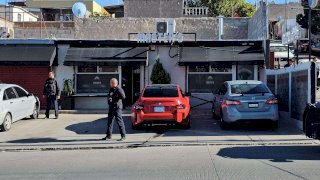 Ejecutan a dos hombres dentro de una barbería 