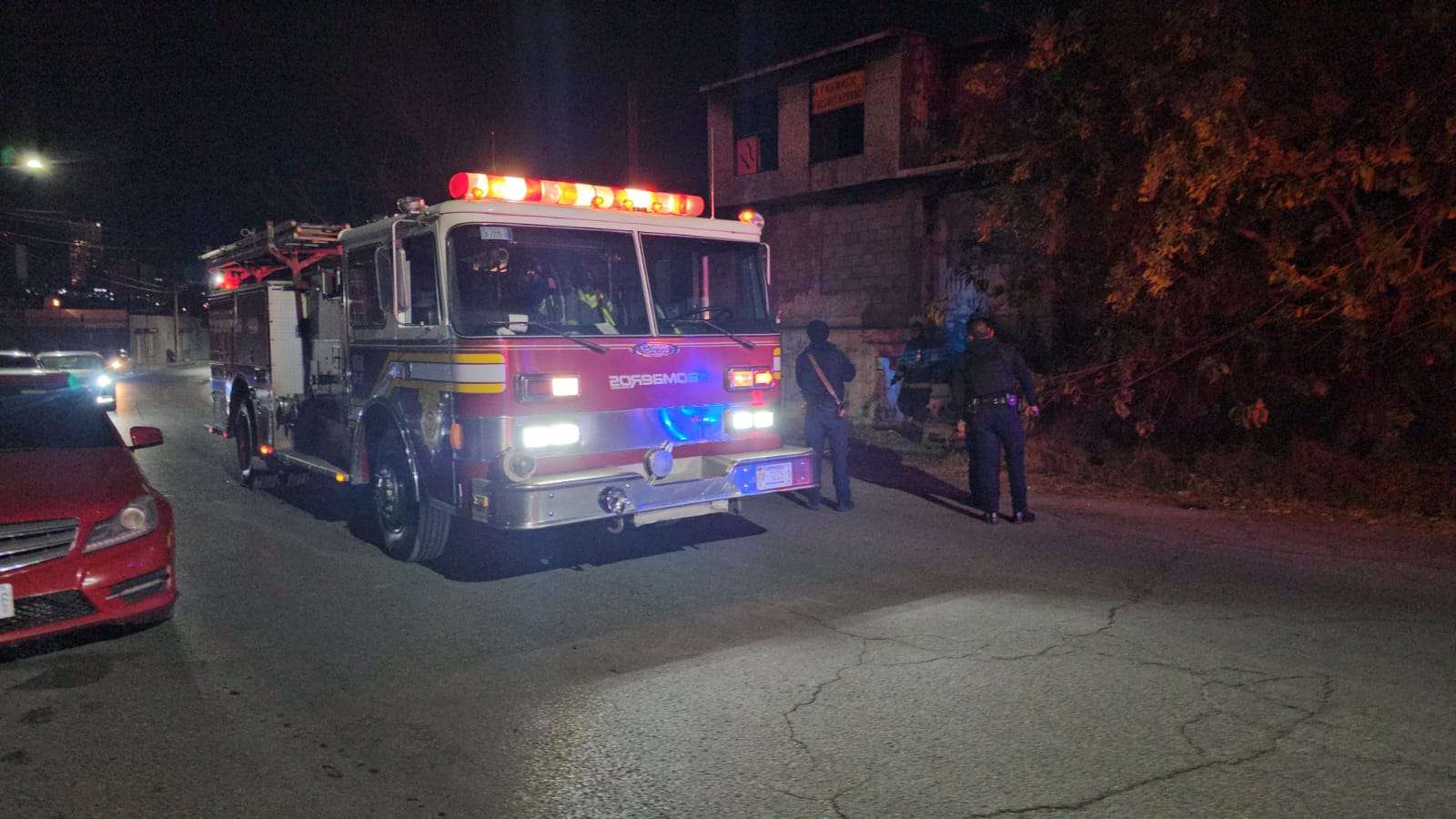 Sofocan incendio en vivienda abandonada en la colonia Nacional