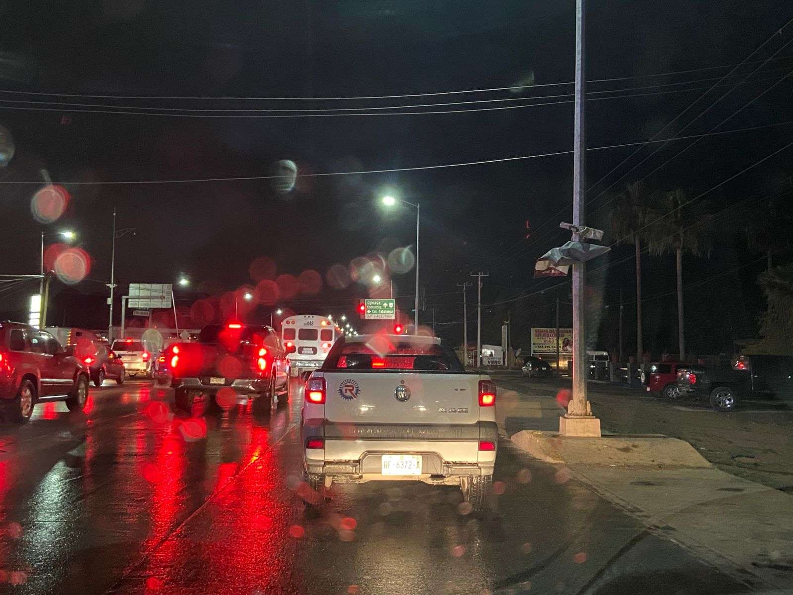 Cae aguanieve y ligera lluvia al oriente de la ciudad 