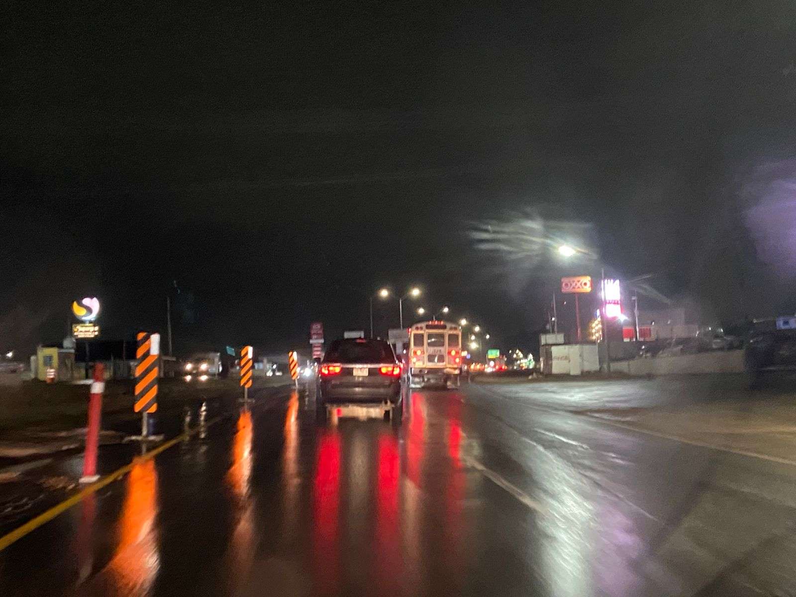 Cae aguanieve y ligera lluvia al oriente de la ciudad 