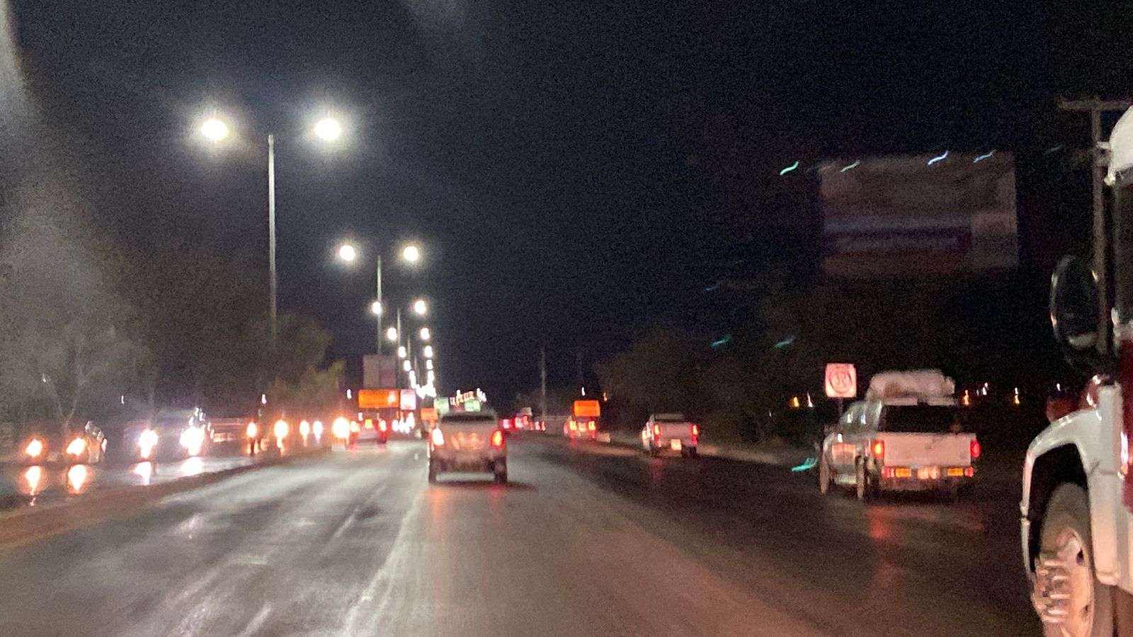 Cae aguanieve y ligera lluvia al oriente de la ciudad 