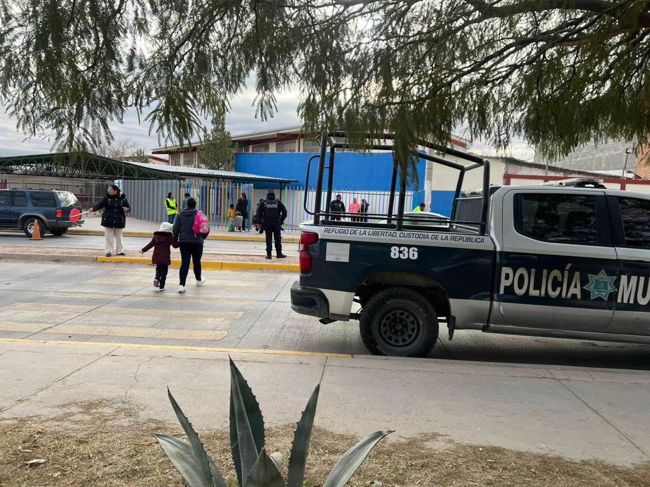 Refuerzan vigilancia en escuelas por regreso a clases 