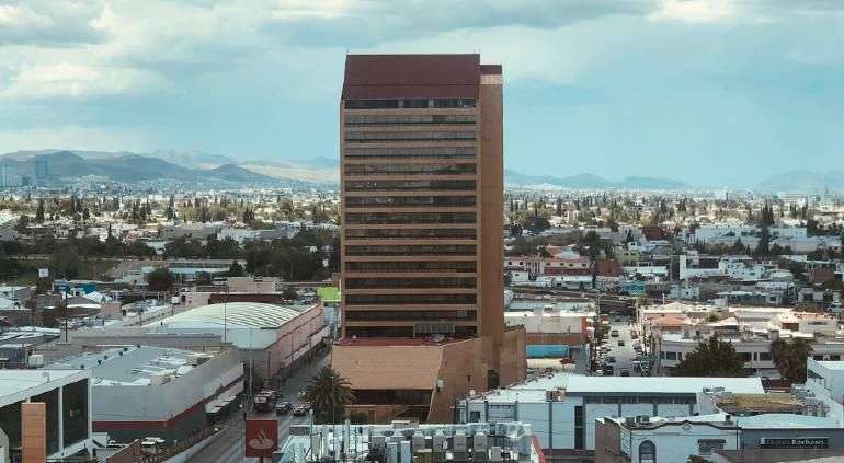 Realizan sondeos en el centro para detectar filtraciones de agua