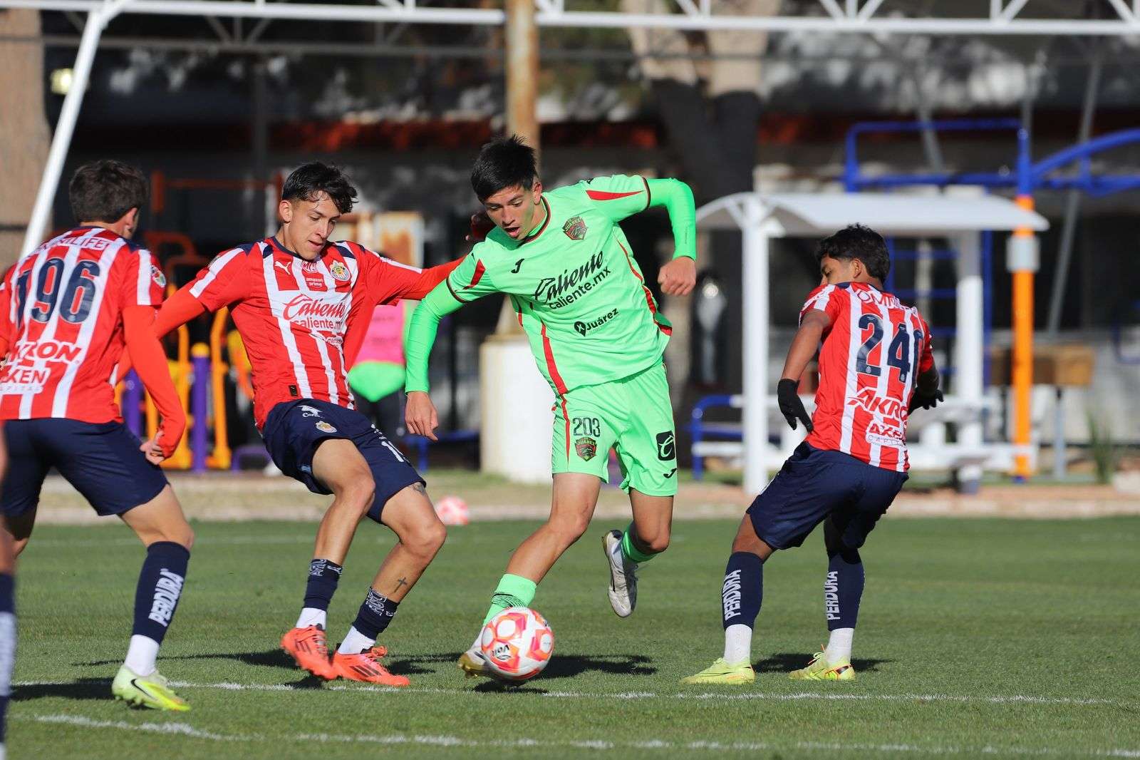 Suma Bravos dos puntos frente a Chivas en el Clausura 2026