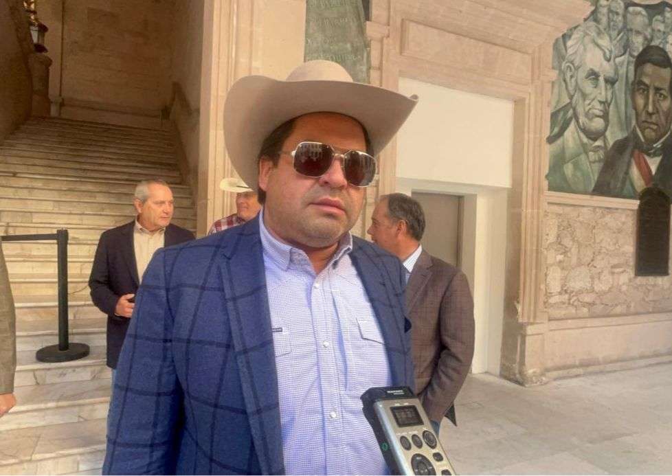 Me debo a los ganaderos: Álvaro Bustillos