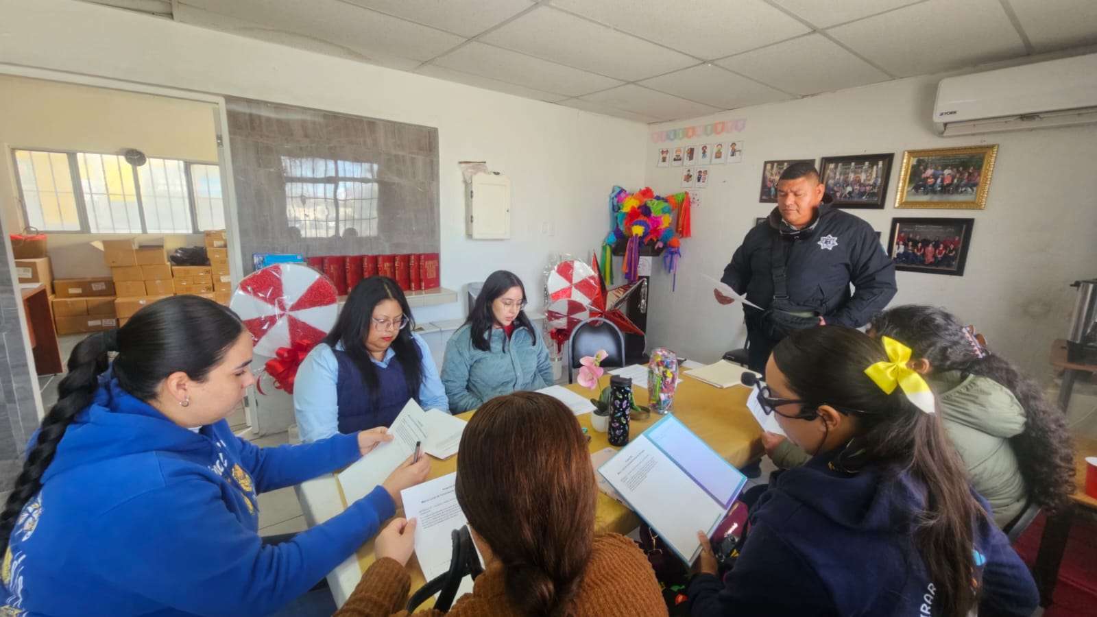 Imparten pláticas de Brigadas Escolares en primaria Lázaro Cárdenas