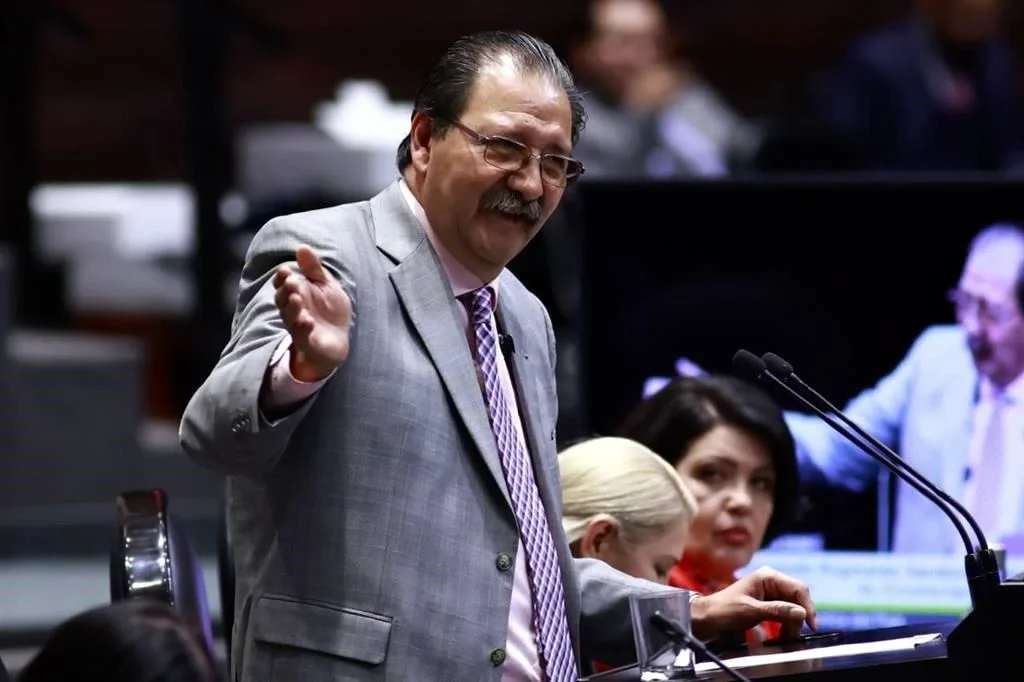 Advierte PT que sin sus votos no pasa reforma electoral
