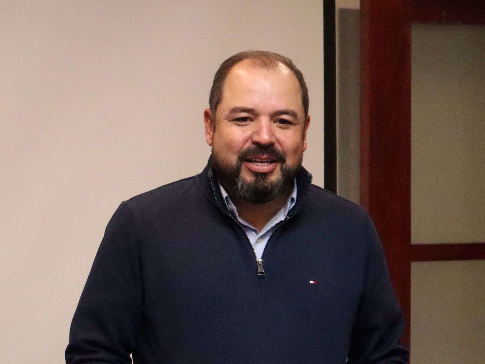 Dialoga Manque Granados y ganaderos con expertos sobre la Ley de Aguas 