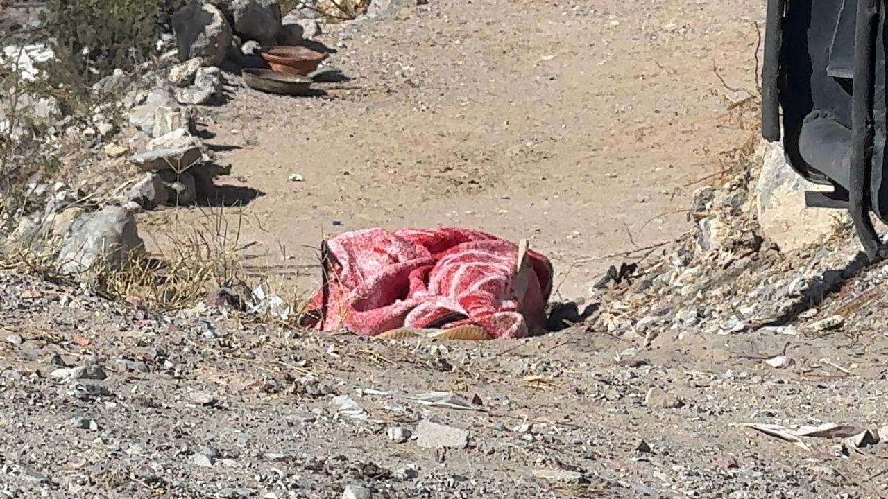 Asesinan a hombre y dejan su cuerpo en la Francisco Villa 