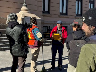 Realizan cortometraje frente a Casa Chihuahua
