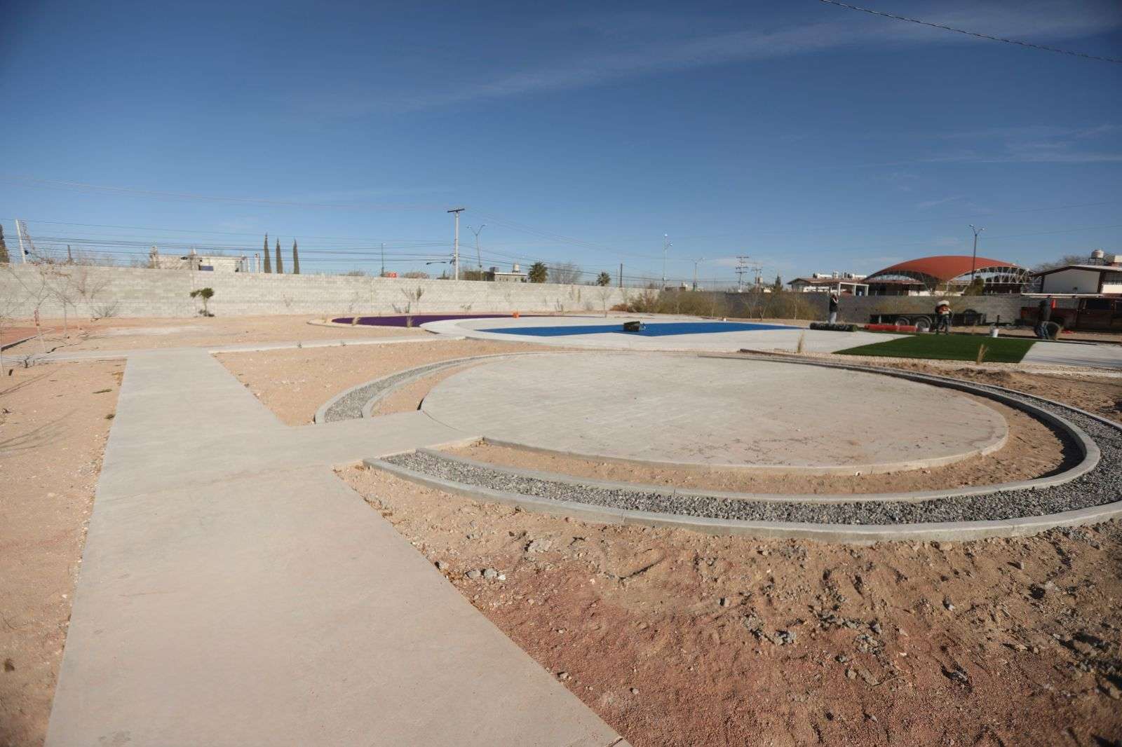 Construyen parque con presupuesto participativo en Urbi Villa del Cedro