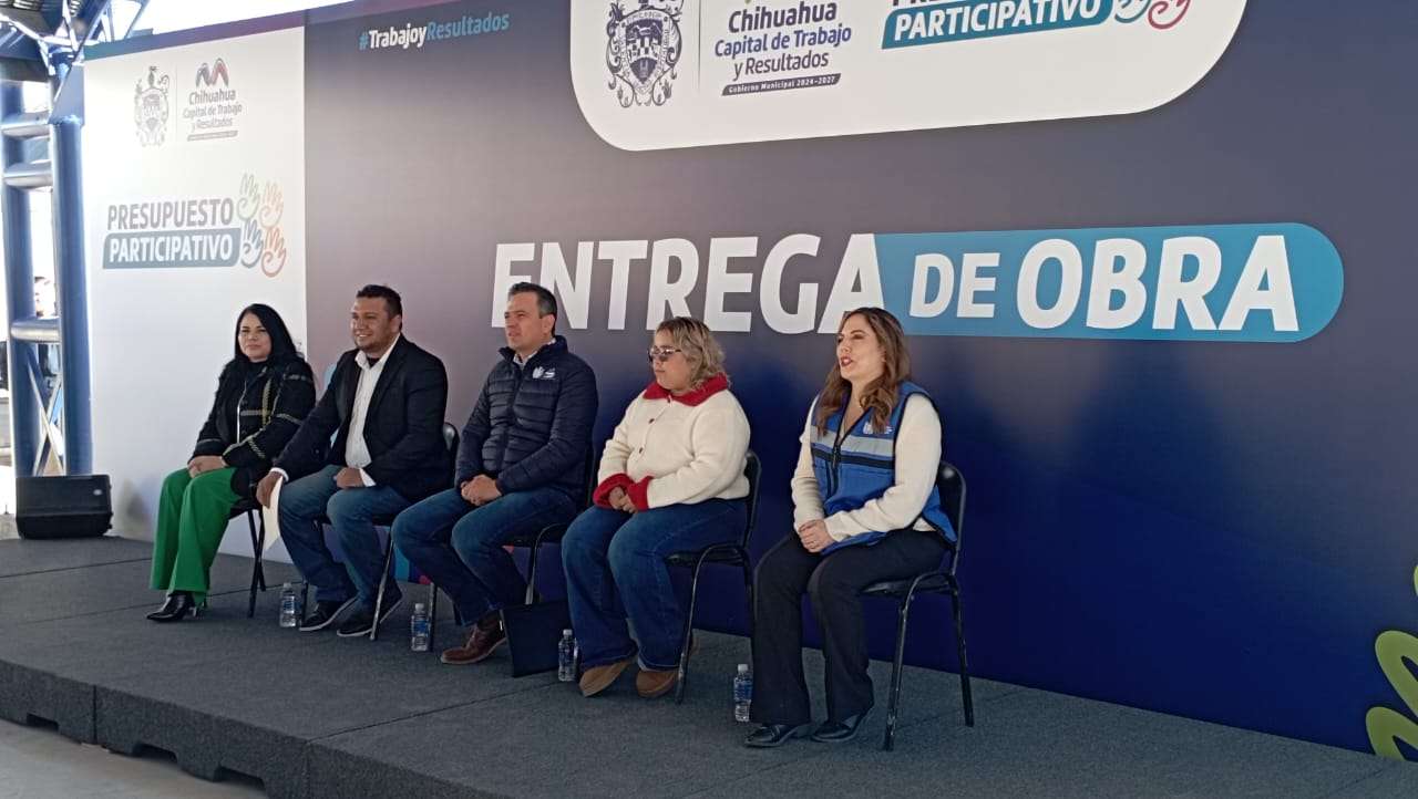 Inaugura Marco Bonilla domo en primaria Sor Juana Inés de la Cruz